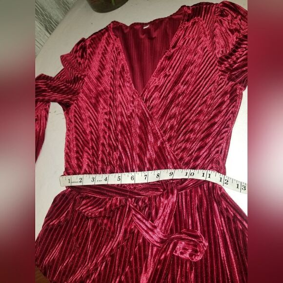 Solid Color V-neck Sweater Dress With Waist Belt small - Picture 3 of 10